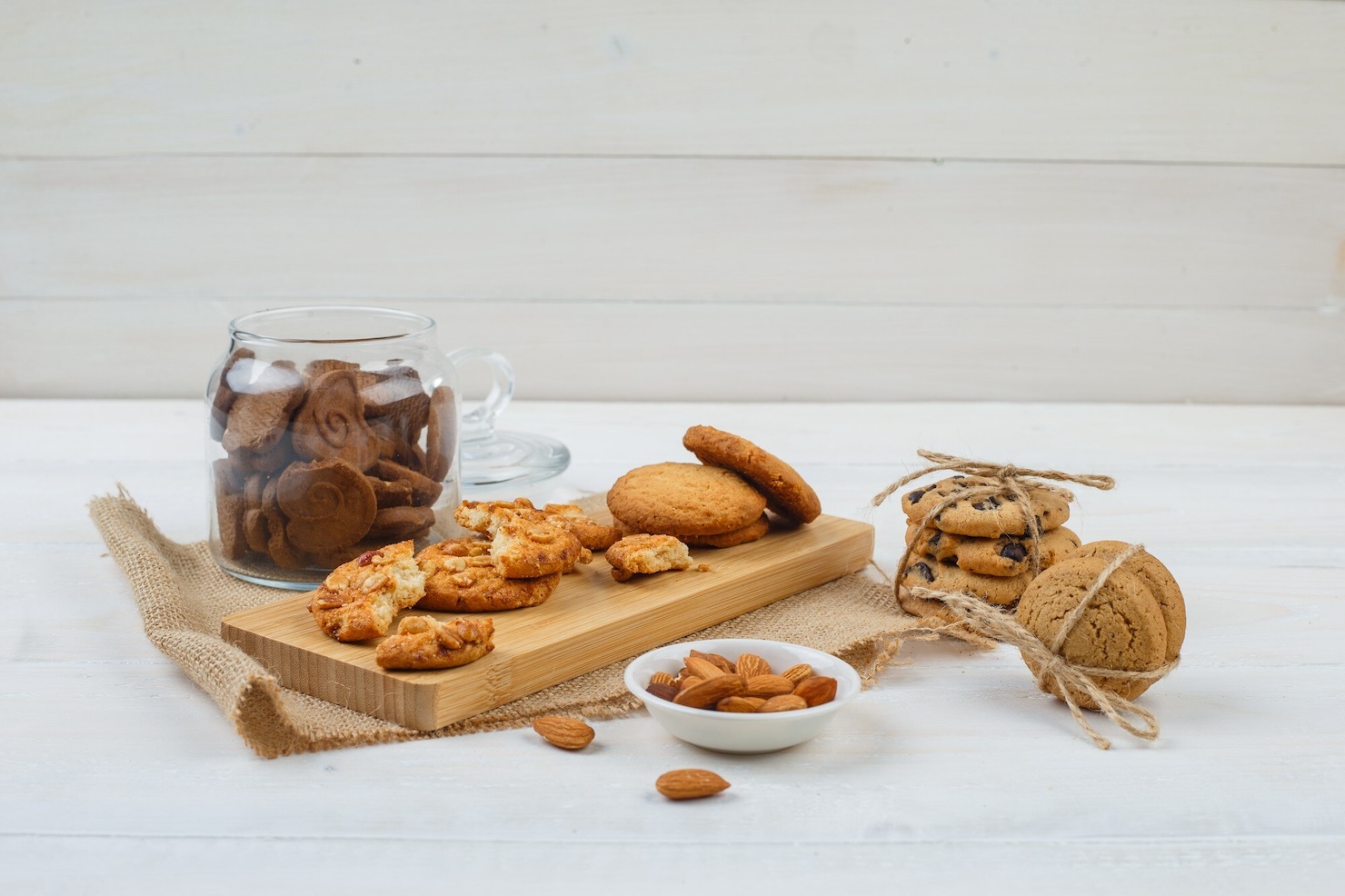 Hurmada Gluten Var mı? Glutensiz Tariflerde Şeker Yerine Hurma Kullanılabilir mi?